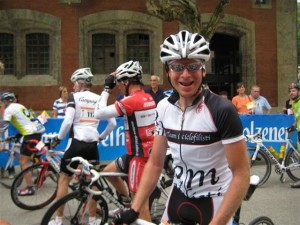 Happy über die Zeit und die wartende Familie im Ziel zu sehen